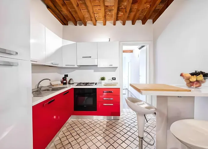 Medieval In Piazza Trento-trieste *